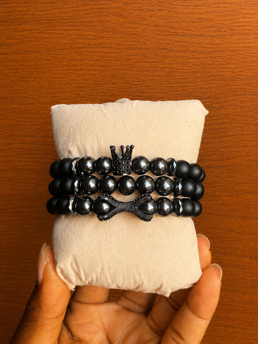 oréva Stacks layered bracelet set, close crop