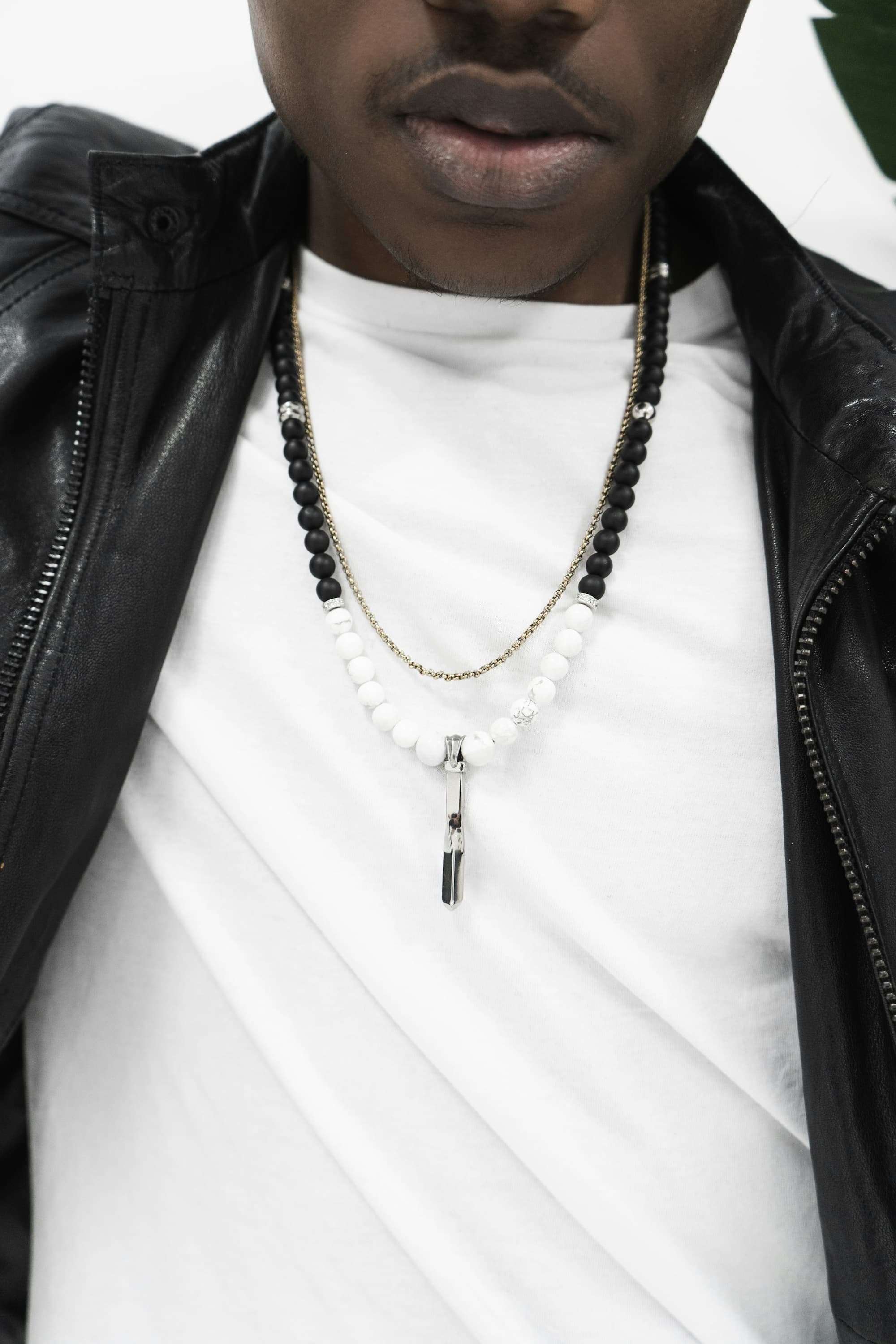 oréva Brass Rope necklace layered in side light